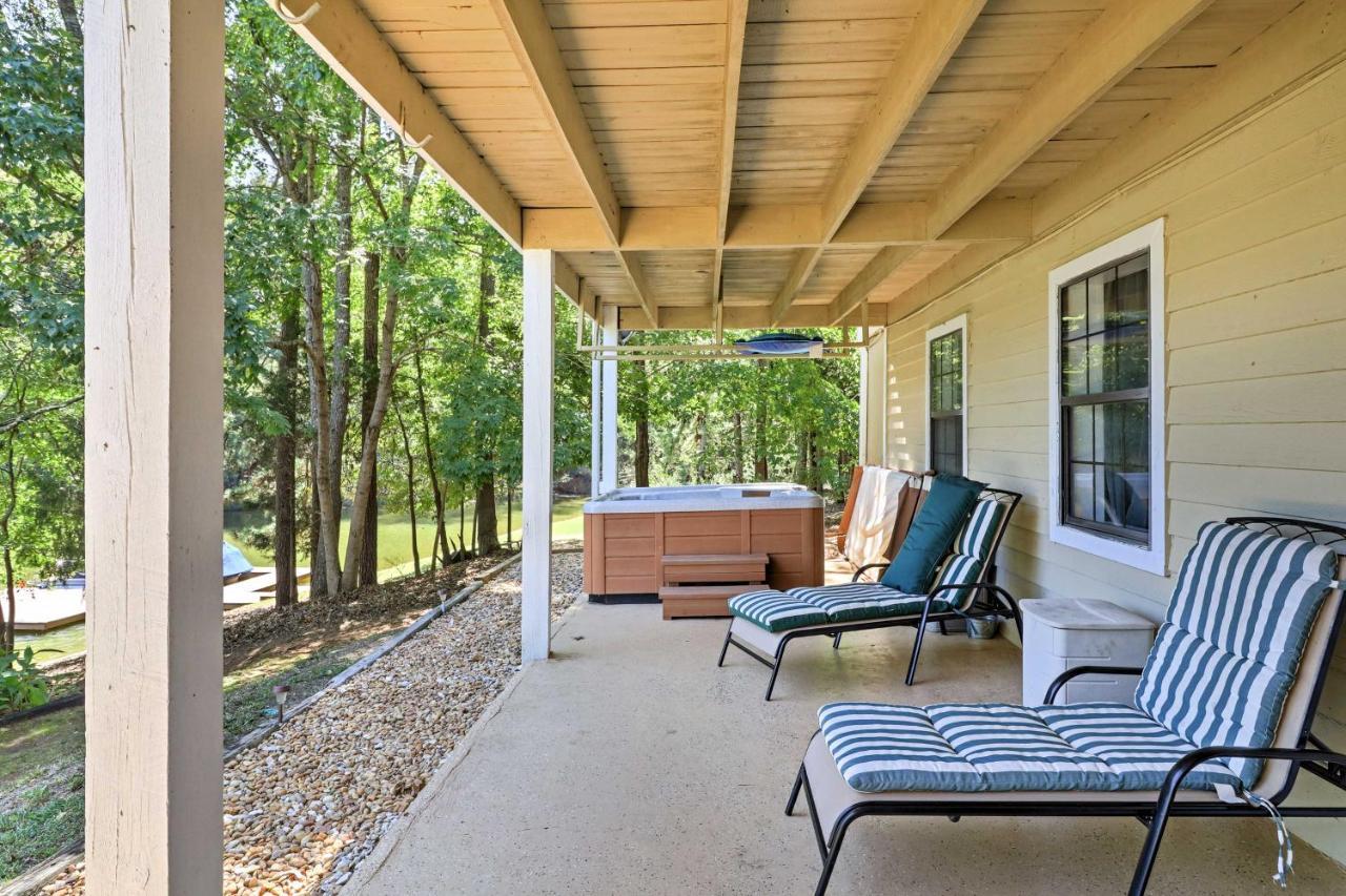 Lakefront Cottage With Private Hot Tub! Buckhead Exterior foto